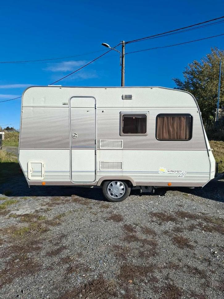 Caravane, Caravans en Kamperen, Caravans, Particulier, tot en met 4, 750 - 1000 kg, Dethleffs, 2 aparte bedden, Luifel, Uitbouw voortent