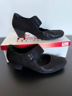 Rieker schoenen met hak maat 40, Schoenen met lage hakken, Zwart, Ophalen of Verzenden, Zo goed als nieuw