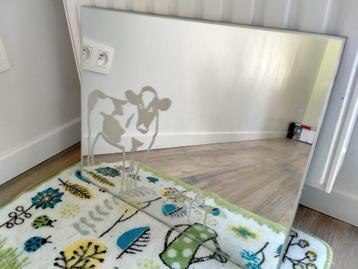 Moiroir rectangulaire avec une vache en relief beschikbaar voor biedingen