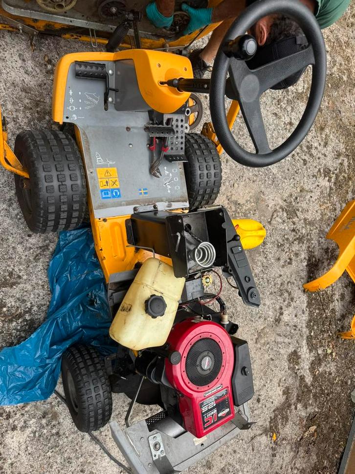 Gezocht, kapotte/defecte zitmaaiers, Tuin en Terras, Zitmaaiers, Zo goed als nieuw, Ophalen