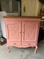 roze kast, Enlèvement