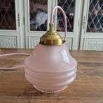 Lampe suspendue en verre Art-Déco vintage originale., Antiquités & Art, Enlèvement ou Envoi