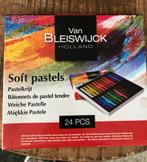 24 soft pastels, Hobby en Vrije tijd, Tekenen, Gebruikt