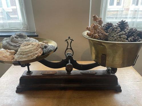 Antieke weegschaal – decoratief stuk, Antiek en Kunst, Antiek | Gereedschap en Instrumenten, Ophalen