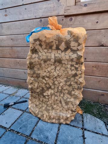 Aanmaakhout 20kg beschikbaar voor biedingen
