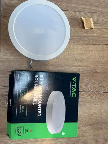 Ovalen LED lamp  beschikbaar voor biedingen