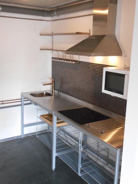 Volledige KEUKEN in INOX + dampkap & inductie & oven, Doe-het-zelf en Bouw, Steigers, Zo goed als nieuw, Ophalen