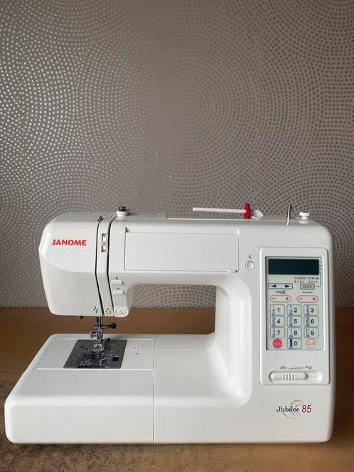 NAAIMACHINE JANOME JUBILEE 85 IN ZEER NETTE STAAT, Hobby en Vrije tijd, Naaimachines en Toebehoren, Zo goed als nieuw, Naaimachine