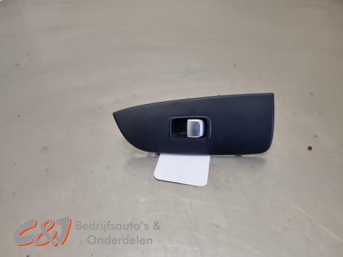 Commutateur vitre électrique d'un Mercedes Vito, Autos : Pièces & Accessoires, Tableau de bord & Interrupteurs, Mercedes-Benz