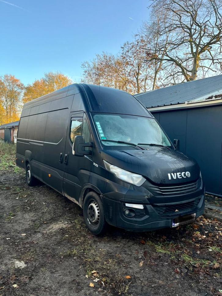 iveco daily 2,3 L4 H3, Auto's, Bestelwagens en Lichte vracht, Bedrijf, ABS, Bluetooth, Bochtverlichting, Centrale vergrendeling