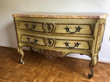 Très belle commode de style "italien" beschikbaar voor biedingen