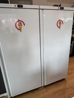 Un frigo et un congélateur, Maison & Meubles, Armoires | Armoires à porte coulissante & Armoires à archives, Enlèvement ou Envoi