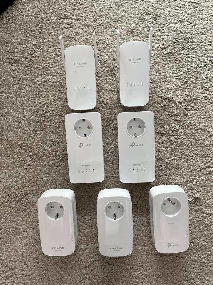 TP-Link Powerline Adapters + Wifi Extenders, Computers en Software, WiFi-versterkers, Zo goed als nieuw, Ophalen of Verzenden