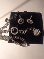 halsketting + oorringen swarovski, Overige materialen, Verzenden, Zo goed als nieuw, Met kristal