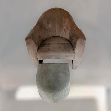 
Leolux Carabas set – 2 fauteuils (M & F) + hocker  beschikbaar voor biedingen