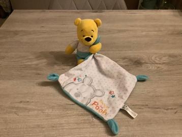 Dinsey Winnie the Pooh baby knuffeldoekje  beschikbaar voor biedingen