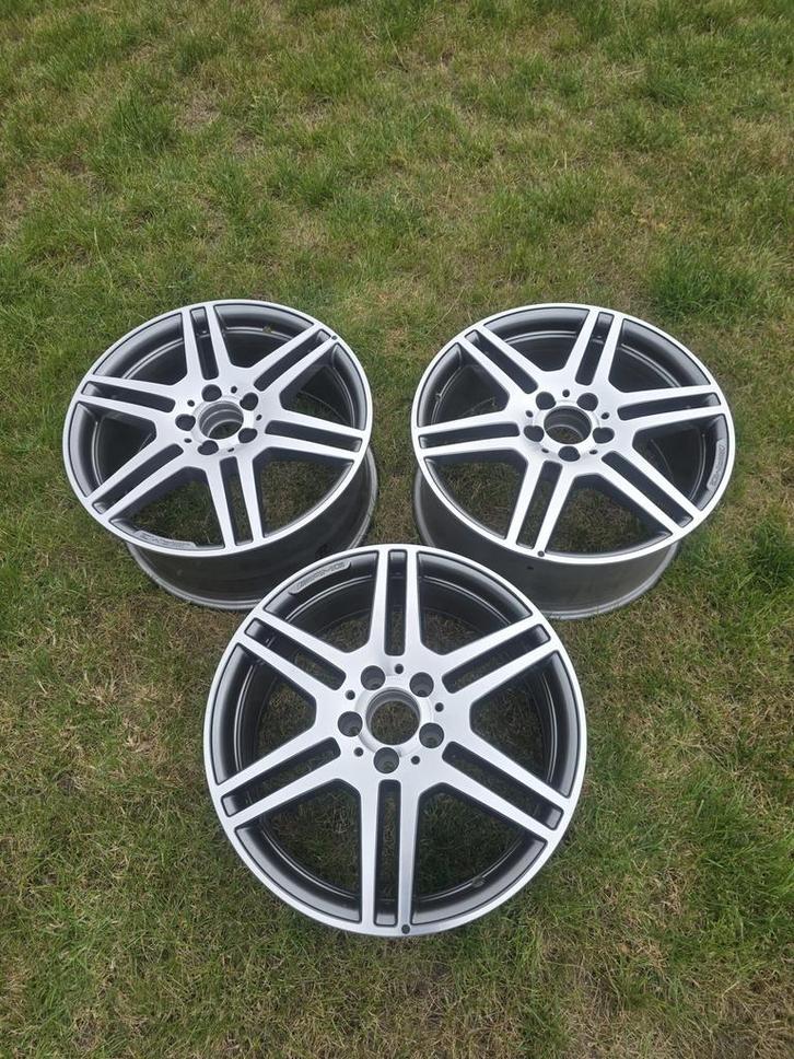 Te koop: 3 originele AMG velgen – 18 inch – NIEUW, Auto-onderdelen, Banden en Velgen, Velg(en), 18 inch, Ophalen