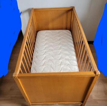 Prachtig babymatras van het merk Kinder,heel weinig gebruikt beschikbaar voor biedingen