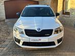 Skoda Octavia SW RS 2.0 TFSI RS230 DSG (bj 2017, automaat), Gebruikt, 4 cilinders, Wit, Leder
