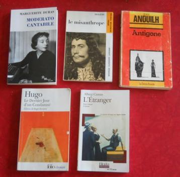 Livres scolaires - Hugo Camus Duras Anouilh Molière