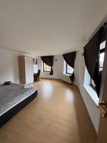 Kot étudiant à louer, 50 m² ou plus, Charleroi