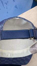 Gucci dubai blauw, Ophalen