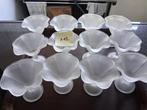 Stevige (en elegante) ijskreem coupes in "frosted" glas, Huis en Inrichting, Keuken | Servies, Ophalen, Overige stijlen, Glas