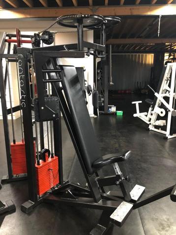Panata Fantastic pec deck beschikbaar voor biedingen
