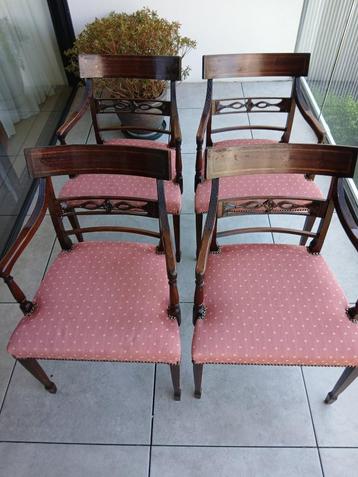 stoelen beschikbaar voor biedingen