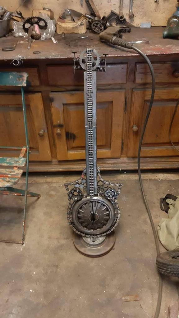 Gitaar als kunst van gerecycled materiaal😎, Antiek en Kunst, Kunst | Designobjecten, Ophalen