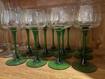 12 wijnglazen uit de Elzas in perfecte staat beschikbaar voor biedingen