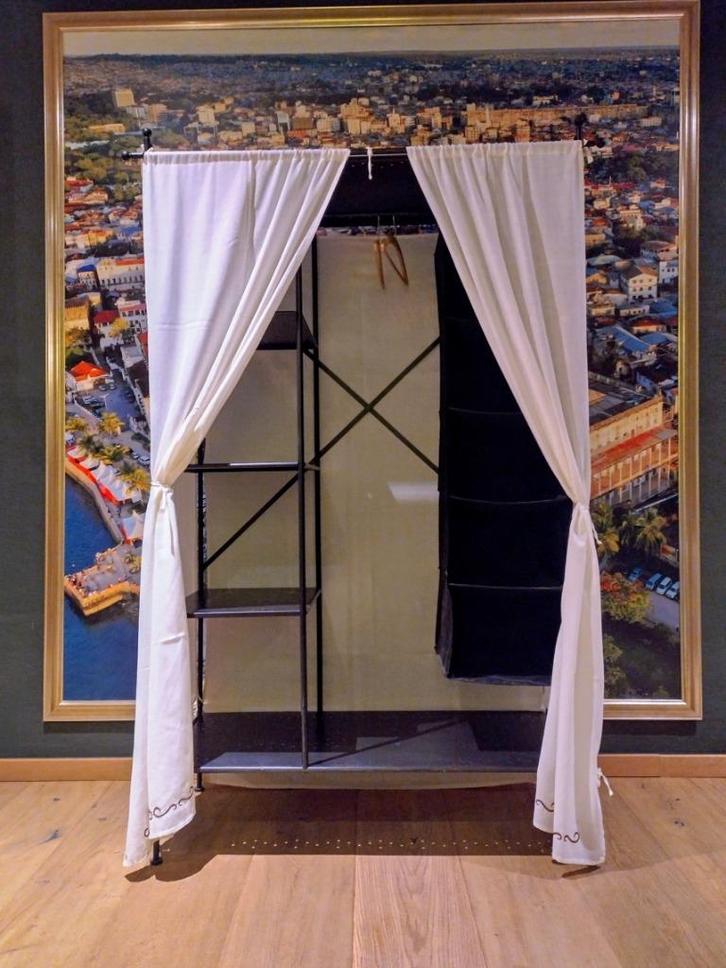Vintage IKEA Kleding- of Kleerkast met Gordijntjes (2005), Huis en Inrichting, Kasten | Kleerkasten, Zo goed als nieuw, 150 tot 200 cm