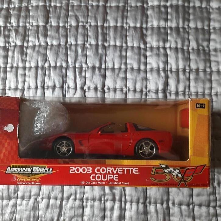 CORVETTE 50 YEARS COUPE 2003*1/18*NEW*ERTL COLLECTIBLES*, Hobby en Vrije tijd, Modelauto's | 1:18, Nieuw, Auto, ERTL, Ophalen