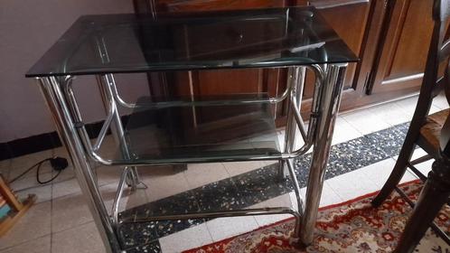 Sixtees vintage Chrome TV meubel tafel met glas op wieltjes, Huis en Inrichting, Tafels | Bijzettafels, Zo goed als nieuw, Rechthoekig