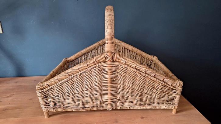 Grote rieten mand, Huis en Inrichting, Woonaccessoires | Schalen en Manden, Zo goed als nieuw, Mand, Ophalen