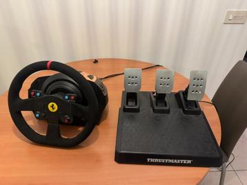 Thrustmaster T300 Ferrari Wheel Alcantara Edition beschikbaar voor biedingen