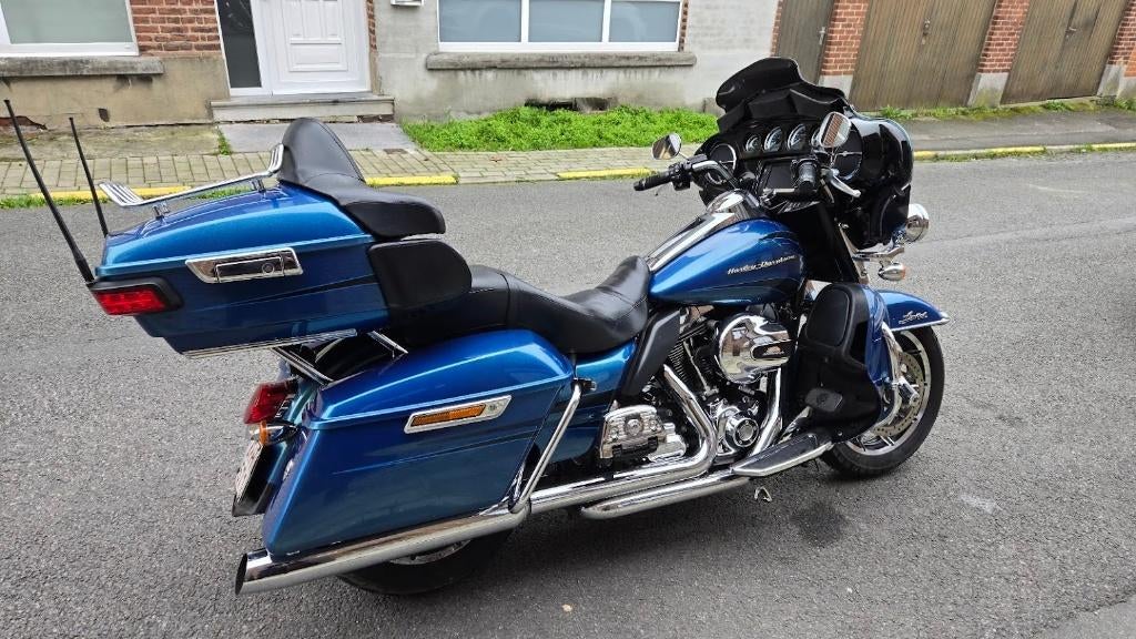 Motos, Motos, Motos | Harley-Davidson, Particulier, Tourisme, plus de 35 kW, 2 cylindres, Permis Moto A, ABS, Régulateur de vitesse