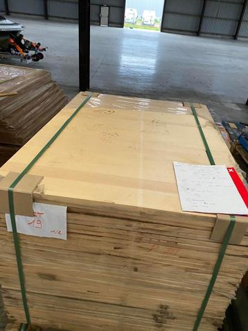 Houten panelen: essenhout, sapelli, beuk, kerselaar beschikbaar voor biedingen