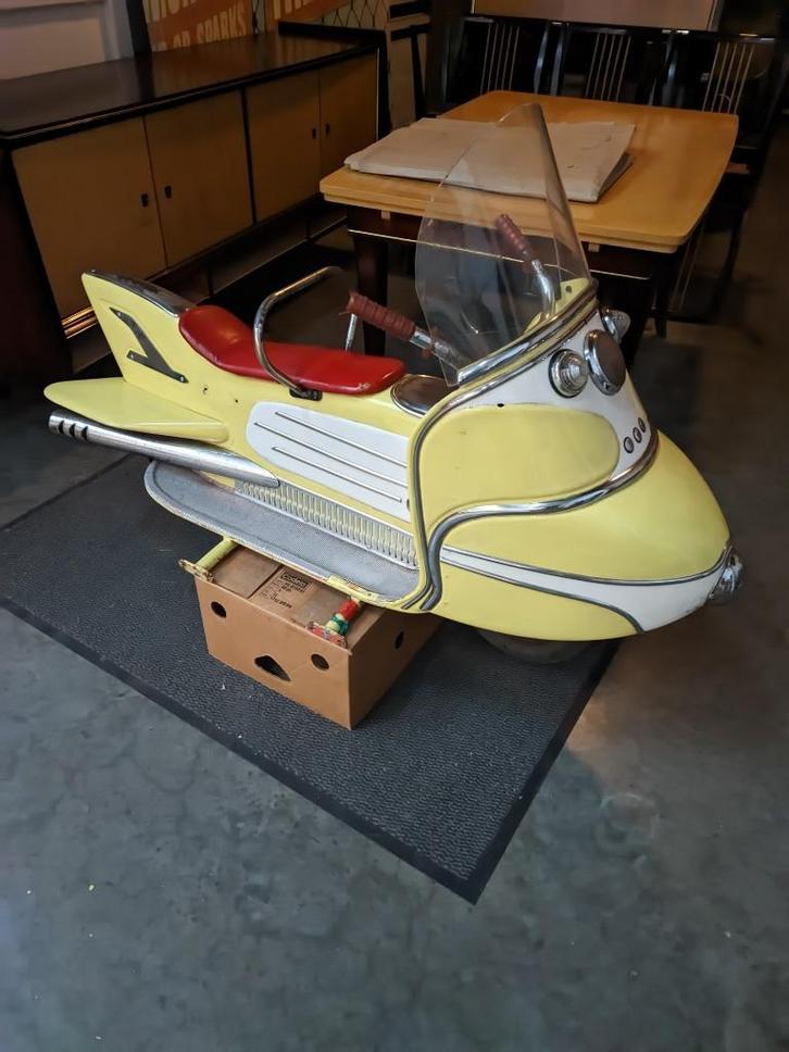 Autopede carousselscooter Bolneus RETRO, Verzamelen, Retro, Huis en Inrichting, Ophalen