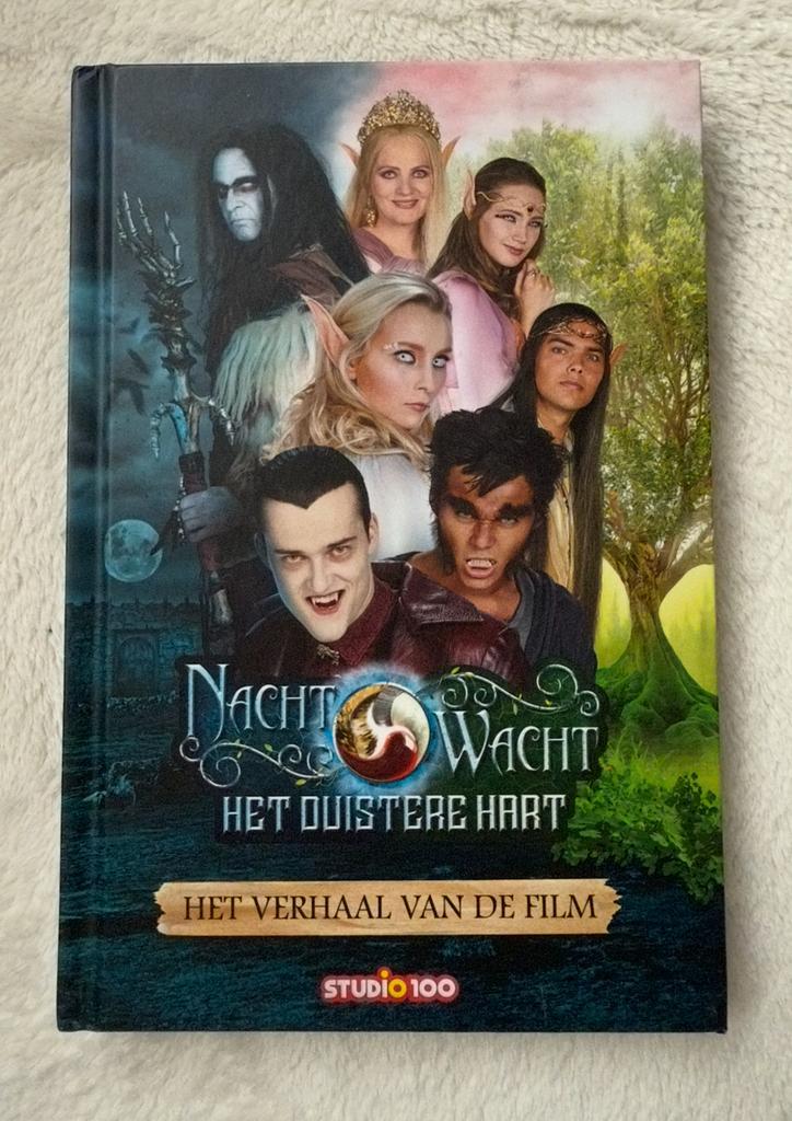 Het duistere hart - Nachtwacht, Boeken, Kinderboeken | Jeugd | onder 10 jaar, Zo goed als nieuw, Ophalen of Verzenden