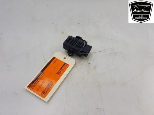 DIVERSEN Skoda Fabia IV (PJ3) (01-2021/-) (|2Q0959772|), Auto-onderdelen, Overige Auto-onderdelen, Skoda, Gebruikt