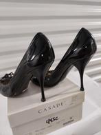 445C* Casadei - mooie zwarte pumps van lakleer (38), Pumps, Verzenden, Zwart, Gedragen