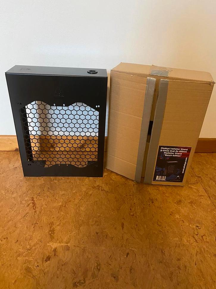 Phobya Radiator Stand - Dual 2x120mm (incl. reservoir), Computers en Software, Computerkoelers, Nieuw, Waterkoeling, Ophalen of Verzenden