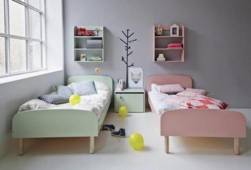 Mooi Scandinavisch mintgroen bed/nachtkast/krukje + degelijk, Kinderen en Baby's, Kinderkamer | Bedden, Gebruikt, Minder dan 140 cm