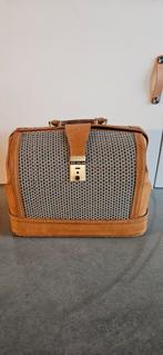 Vintage dokterstas van leer en tweed — Doctor Bag 70s — fe, Ophalen of Verzenden, Leer