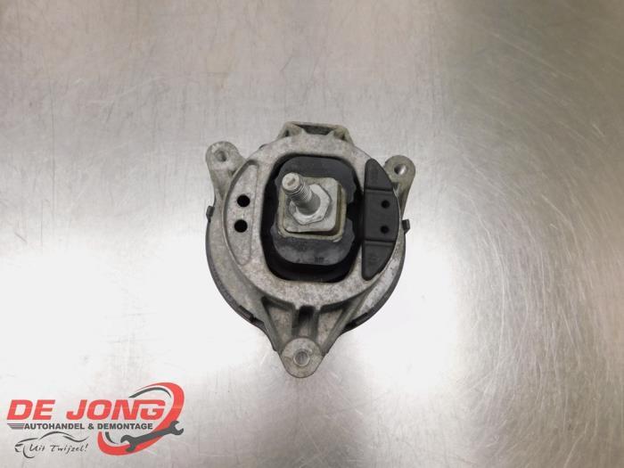 Support moteur d'un BMW 1-Serie, Autos : Pièces & Accessoires, Suspension & Châssis, BMW, Utilisé, 3 mois de garantie, Enlèvement ou Envoi