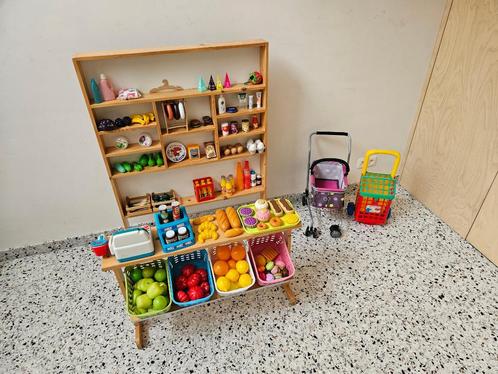 Houten winkeltje met veel artikelen, kassa, winkelwagen, .., Enfants & Bébés, Jouets | Jouets en bois, Utilisé, Meuble ou Kitchenette