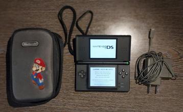 Nintendo DS Lite + opbergtas Mario