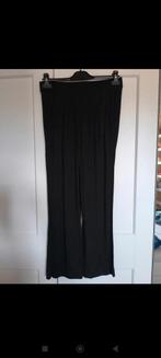 Leuke broek small, Kleding | Dames, Broeken en Pantalons, Ophalen of Verzenden