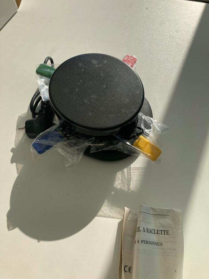 Raclette toestel 4 personen (NIEUW!), Elektronische apparatuur, Gourmetstellen, Nieuw, 4 t/m 7 personen, Ophalen of Verzenden